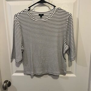 Express Black and White Striped Long Sleeve Crewneck Tee